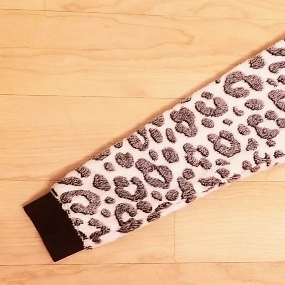 JUICY COUTURE Animal Print Sweater - Picture 8 of 8